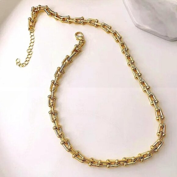 18K GOLD PLATED U SHAPED NECKLACE BRACELET EARRING RING SET - Picture 6 of 10